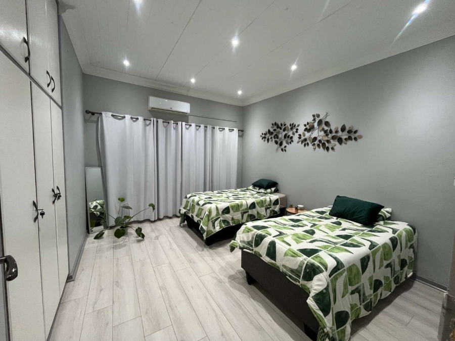 5 Bedroom Property for Sale in Keidebees Northern Cape